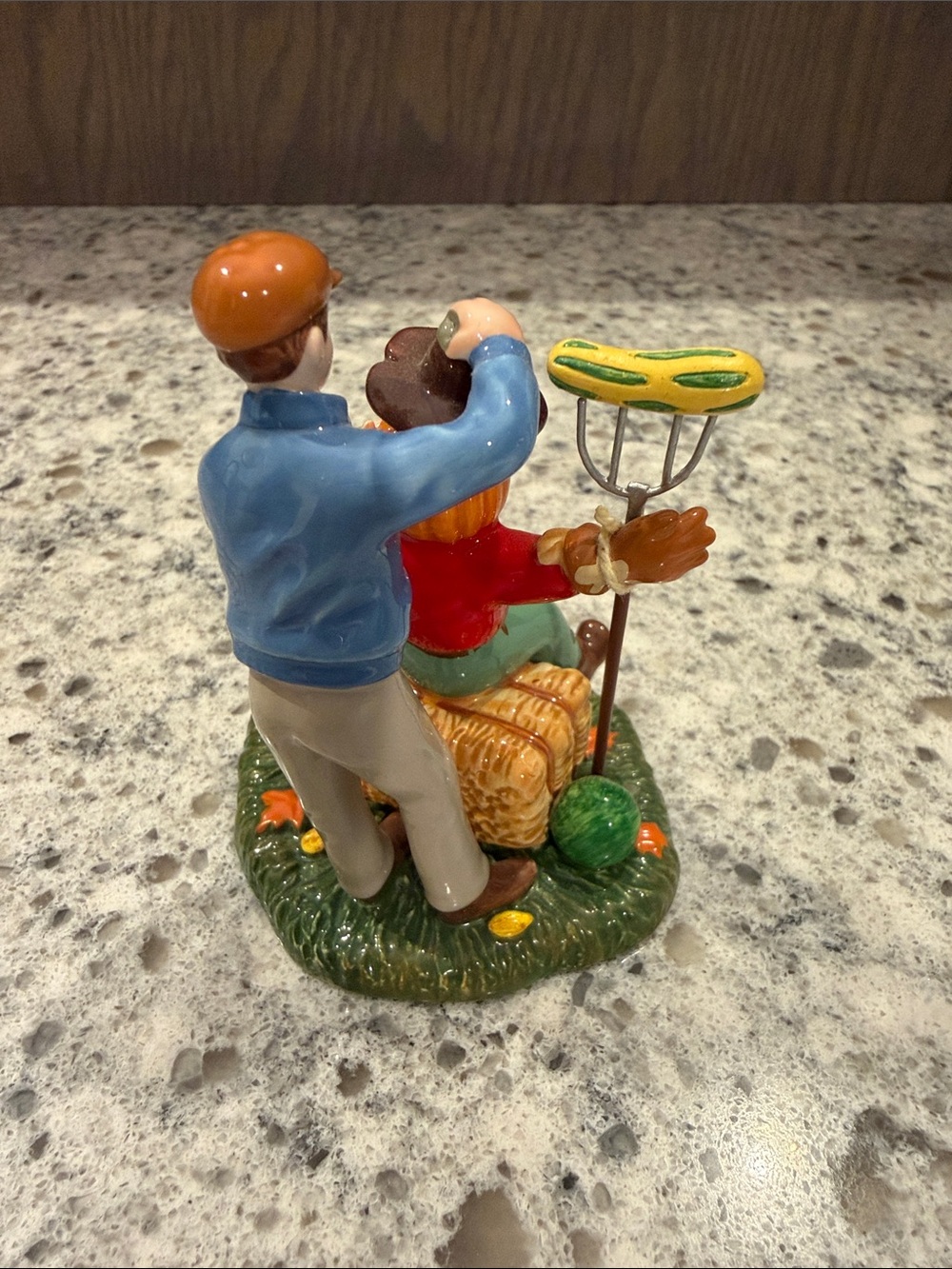 Department 56 Topping Off The Scarecrow - Picture 5 of 7